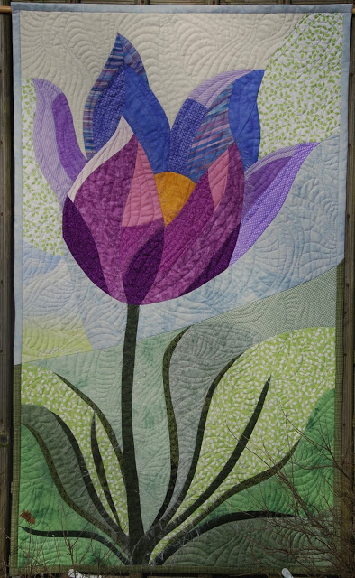 Pasque Flower quilt